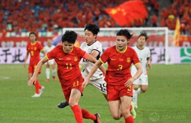 体育盛事新闻：中国女足强势再度问鼎的简单介绍