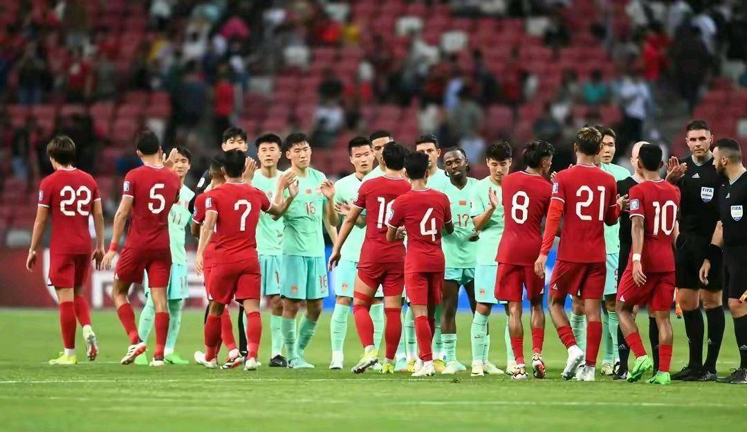 西班牙苦战晋级，主教练誓言再战决赛的简单介绍