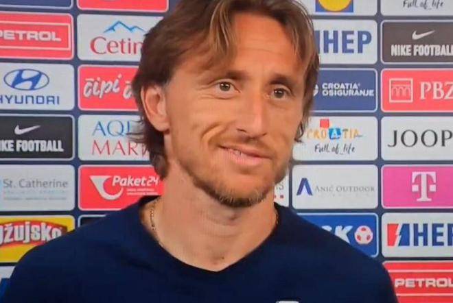 包含莫德里奇五连胜继续领跑积分榜，格列兹曼主帅陷下课危机！的词条